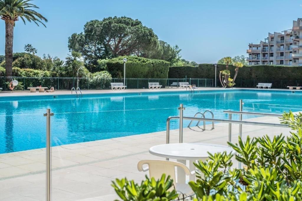 My Resid Appart Cannes Vue Marina Et Vue Montagne Mandelieu Eksteriør billede