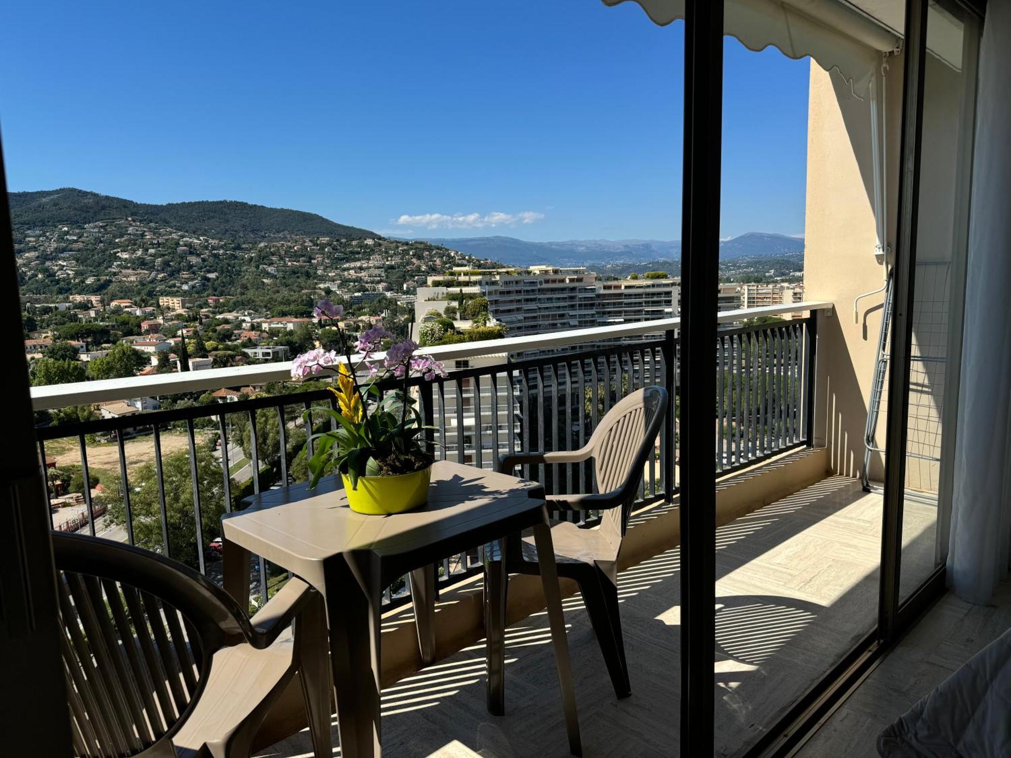 My Resid Appart Cannes Vue Marina Et Vue Montagne Mandelieu Eksteriør billede
