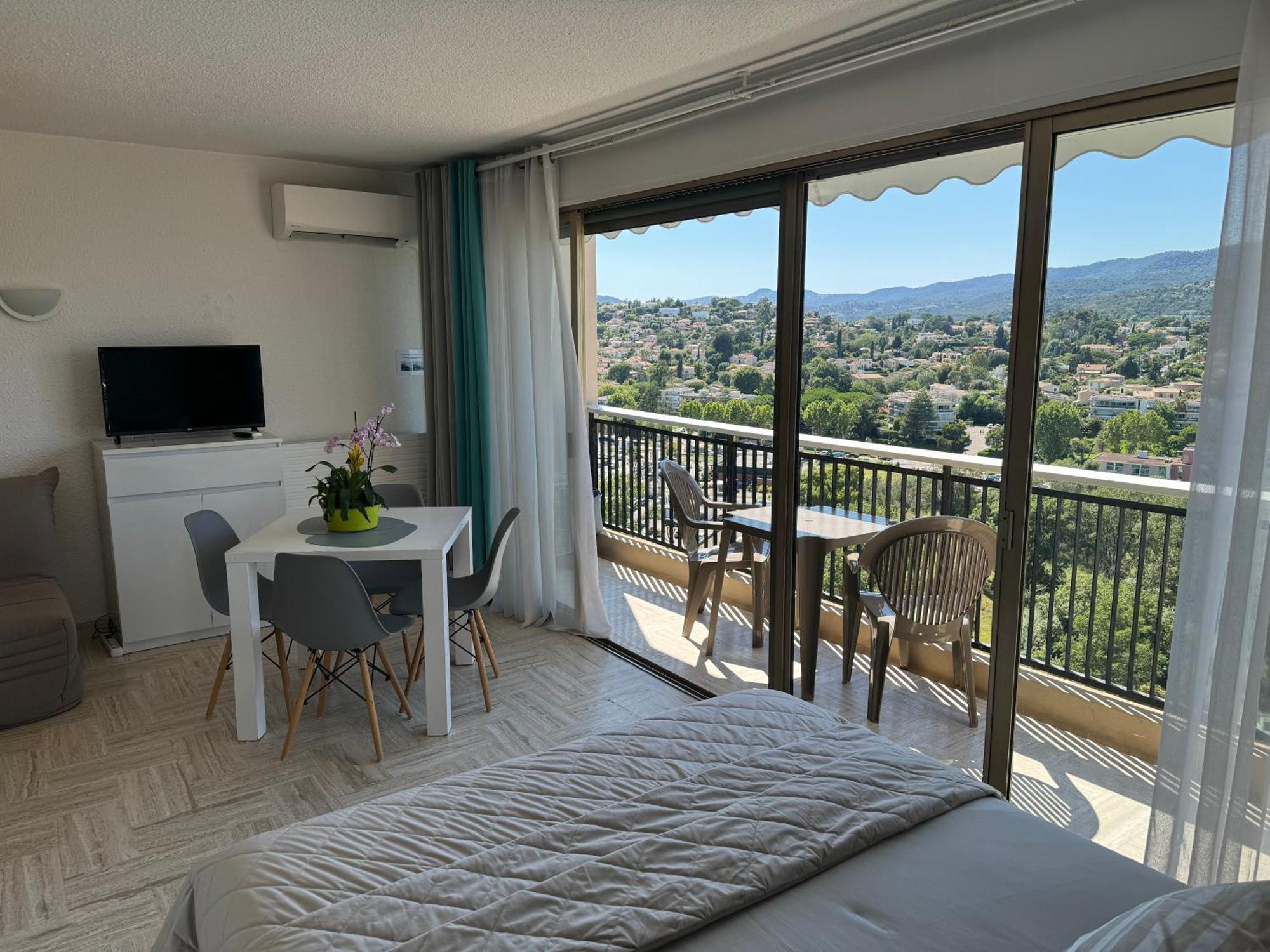 My Resid Appart Cannes Vue Marina Et Vue Montagne Mandelieu Eksteriør billede